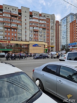 В Новосибирске очевидцы задержали сбившего ребенка водителя