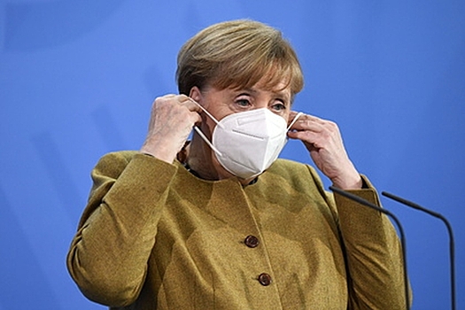 Меркель назвала вакцинацию условием победы над COVID