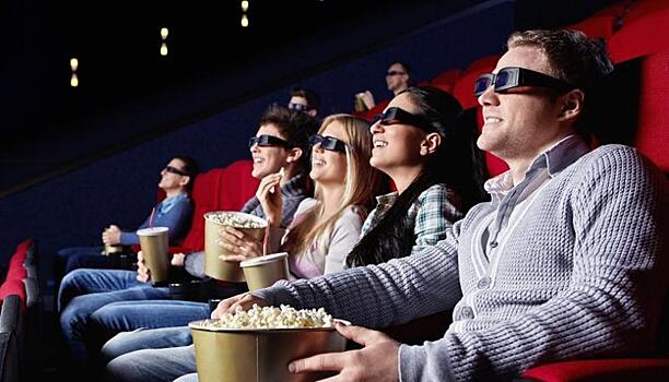 Россияне стали чаще покупать билеты в кино через интернет