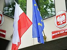 От Польши потребовали безоговорочного следования правилам ЕС