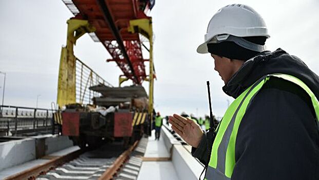 Названы главные отрасли с ростом зарплат в России