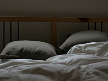 Сомнолог дал советы, как преодолеть бессонницу