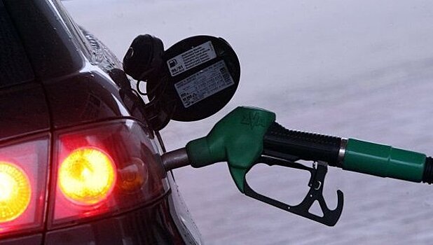 Бензин в России продолжает расти в цене