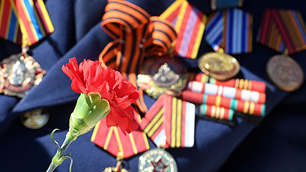 Сербским ветеранам вручили медали в честь 75-летия Победы