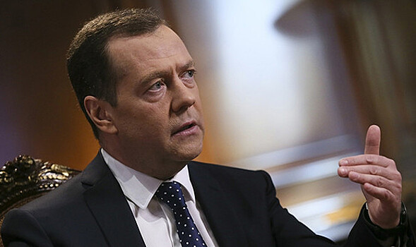 Медведев возглавил комиссию по модернизации экономики