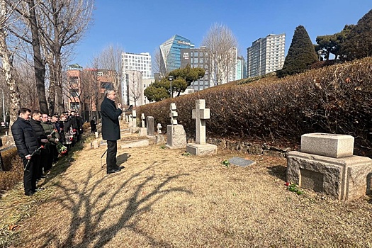 Посольство РФ провело в Сеуле серию торжественных и памятных мероприятий