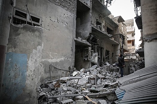 Около 100 военных и мирных жителей погибли при атаках боевиков в Сирии с 16 января