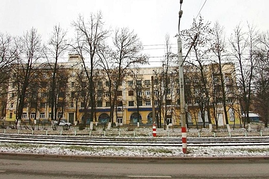 Жилой дом со статусом ОКН на проспекте Гагарина обследуют из-за жалоб