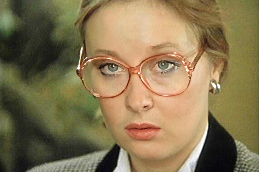 Актриса Лариса Удовиченко в роли Люси в фильме «Искренне Ваш», 1985 год