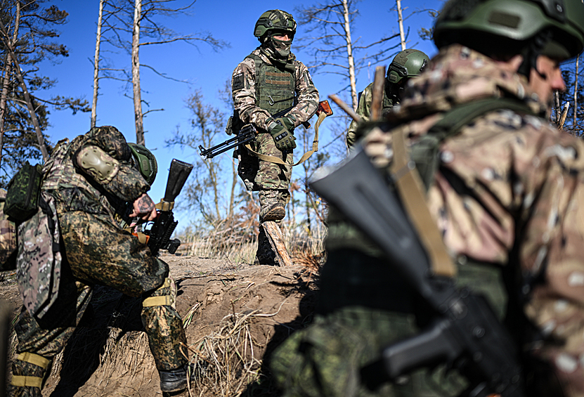 Военнослужащие ВС РФ во время прохождения боевой подготовки на одном из полигонов в зоне специальной военной операции