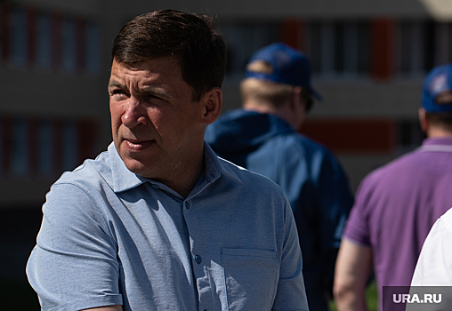 Куйвашев сыграл с подчиненными в волейбол на элитной базе отдыха