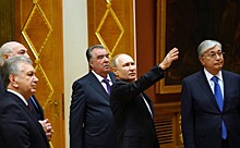 Путин провел экскурсию по Русскому музею для лидеров СНГ