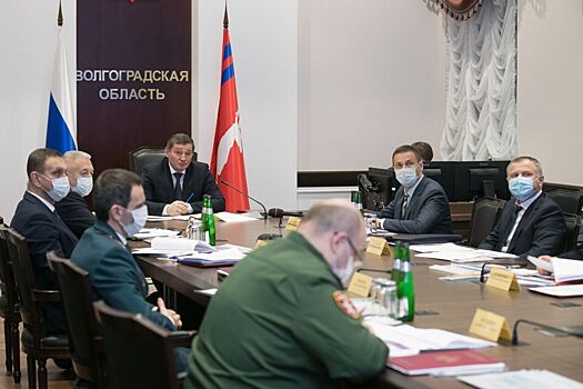 В Волгоградской области заморозят индексацию зарплат чиновников