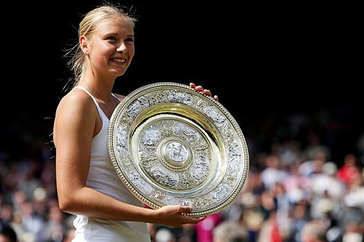Мария Шарапова выиграла Уимблдон ровно 21 год назад — 3 июля 2004-го в финале она разнесла Серену Уильямс