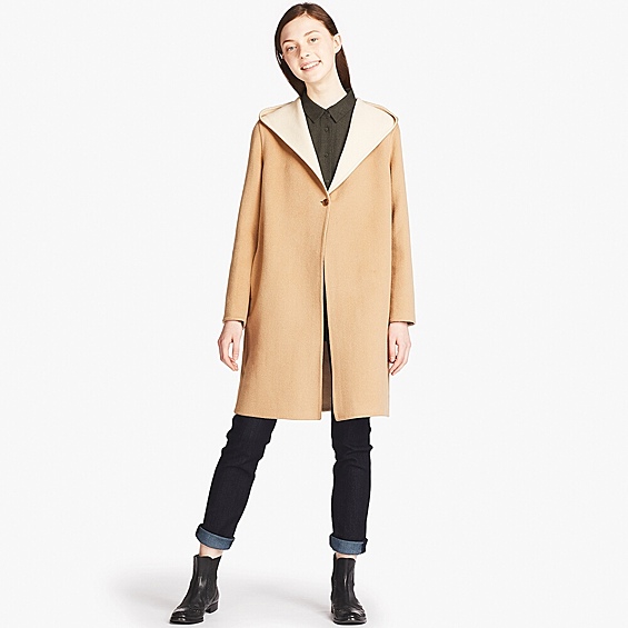 Uniqlo, 4999 руб. (цена снижена). Прямое пальто с капюшоном всегда остается актуальным. Оно не только отличается универсальностью, но и практично. Нужно ли упоминать, что данный фасон еще и выглядит стильно.