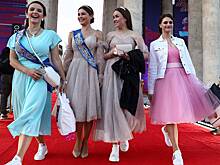 Глава Минпросвещения РФ: Серебряные медали вернут в школы с нового учебного года