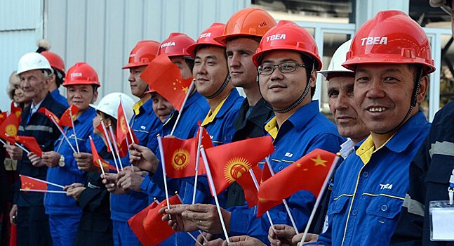 Ресурсы, инвестиции, серый импорт: что происходит в отношениях Кыргызстана и Китая