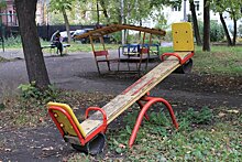 Прокуратура Ярославля потребовала навести порядок на детских площадках