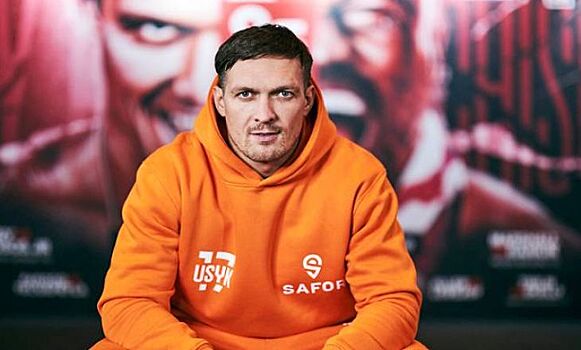 Легендарный украинский боксер Усик рассказал, как в детстве подавал мячи на матчах "Таврии"