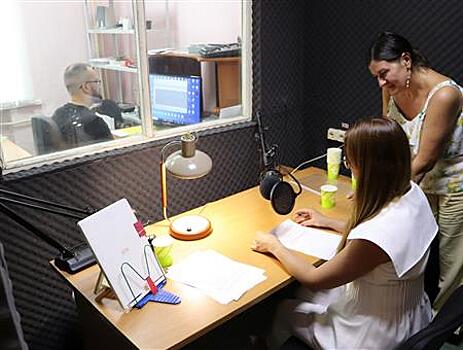 "Говорящая книга" в Самаре: волонтеры записали аудиоверсии рассказов Галины Михайловой для незрячих
