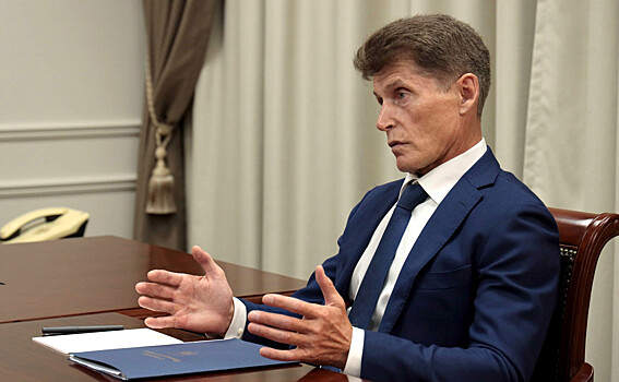 Распределять врачей и учителей в села предложил Кожемяко