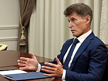 Распределять врачей и учителей в села предложил Кожемяко