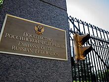 Россию добивают санкциями, потому что она позволяет