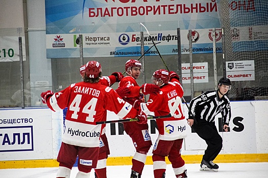 Хоккеисты «Ижстали» одержали уверенную победу над клубом «Олимпия»