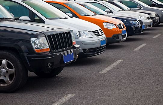Цены на автомобили в России выросли почти на 6%