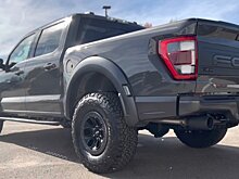 На тестах заметили «заряженный» пикап Ford Ranger Raptor нового поколения