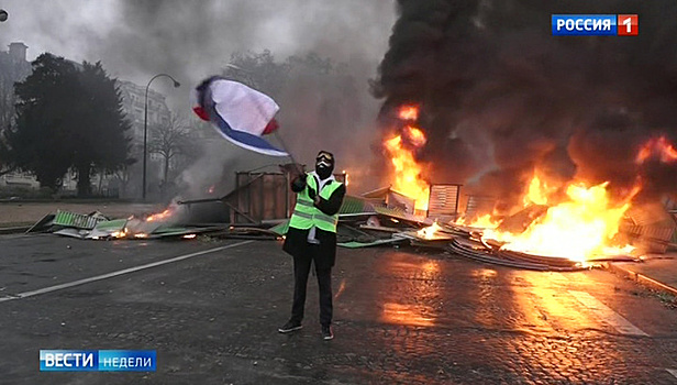 Погромы в Париже: Макрону остается надеяться, что "Акт 4" не состоится