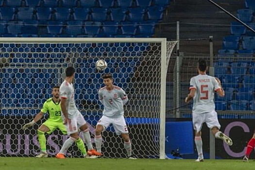 Сборная Швейцарии сыграла вничью с командой Испании в матче Лиги наций