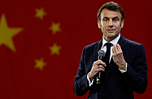 «Макрон продолжает маневрирование на политической арене»: французский лидер призвал к автономии Европы