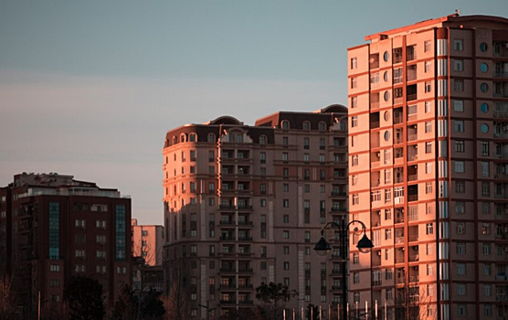 Почти 150 амурских детей-сирот в этом году получат квартиры по договорам спецнайма