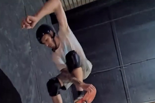 Внук Пугачевой Пресняков признался, что четвертый год страдает от травмы руки