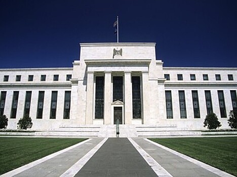 Почему ФРС следует сохранить большой баланс