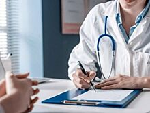 "Известия" объяснили, почему молодые медики уходят из профессии