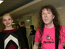 Владимир Кузьмин вышел в свет с молодой пассией