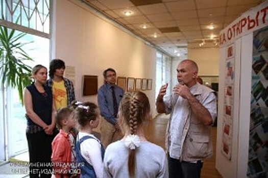 Живописец с мировым именем встретился с жителями округа в галерее «На Каширке»