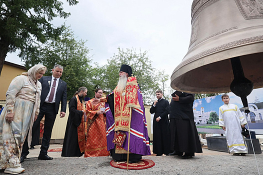 Свердловчане впервые почти за век услышали звон колоколов старейшего храма