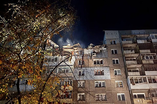 Последствия пожара в Алчевске, где погибли два человека, сняли на фото