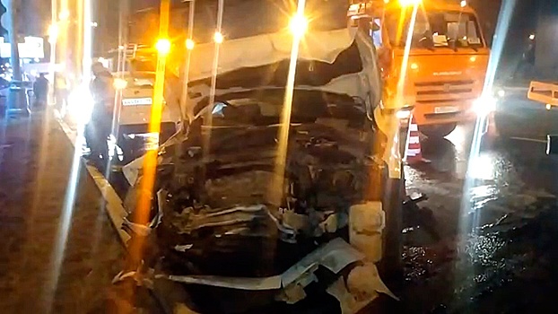 Водитель машины каршеринга госпитализирован после ДТП в Москве