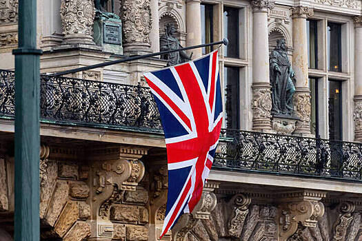 Удар по террористам: Франция и Британия атаковали ИГИЛ* в Сирии