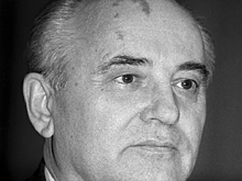 Что первое сделал Горбачев после смерти Черненко