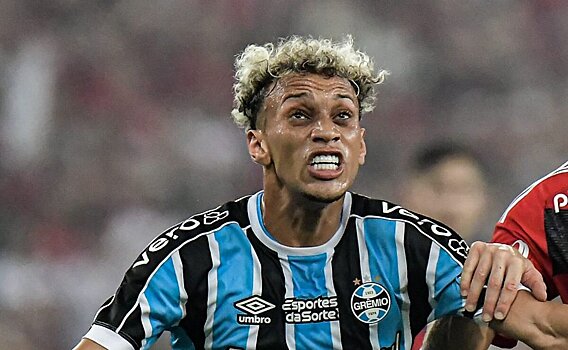 «Динамо» может заплатить 13,5 млн евро за Битело с учетом агентских и подъемных. Бразильцу предлагают 1,6 млн евро в год – в 8 раз больше, чем в «Гремио»