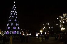 Ёлка на площади Победы зажжёт огни вечером 17 декабря