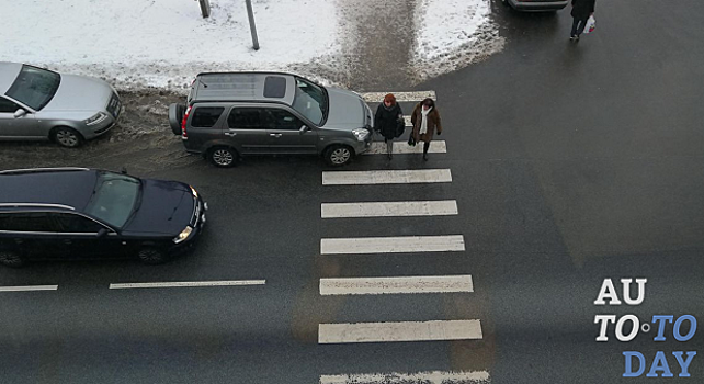 Остановка и стоянка на пешеходном переходе: какой штраф за парковку возле пешеходного перехода в 2019