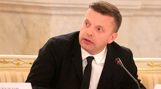 «Ну вот и всё»: Парфенов с женой улетели из России намекнув на эмиграцию