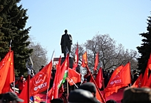 «Это похоронное бюро» - омские коммунисты требуют провести новые выборы руководителей регионального обкома