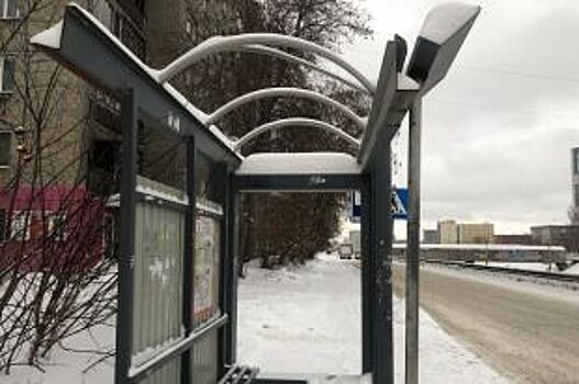 В Рыбацком рухнула автобусная остановка